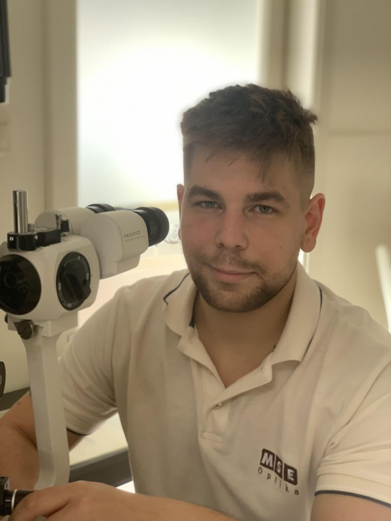 Gyergely Ákos optometrista